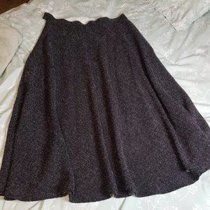 [12] H&M Heathered flowy grey skirt